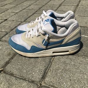 Air Max 1 White Blue Men’s Size 9